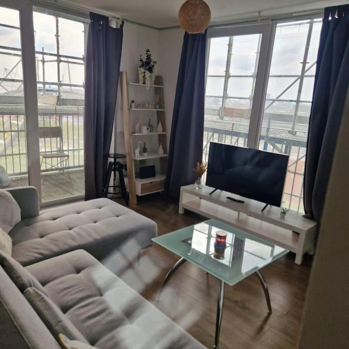 Two Bed In Sportscity Manchester Exterior photo